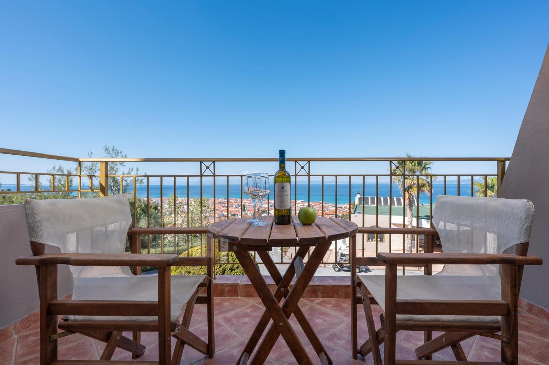 Alia Palace Hotel - Adults Only 16+ Chalkidiki Luaran gambar A balcony in Spain