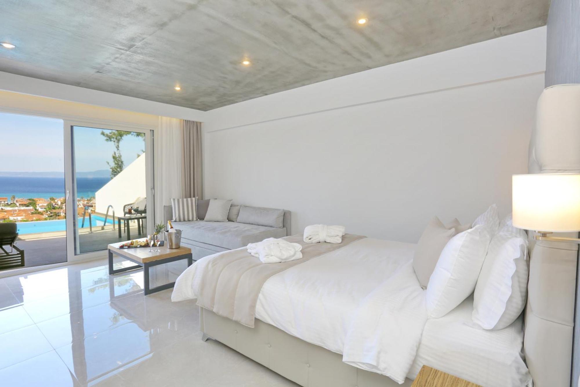 Alia Palace Hotel - Adults Only 16+ Chalkidiki Luaran gambar Deluxe room with private pool